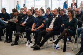 TUDI BATERIJE LAHKO ZAGORIJO IN VARNOST ELEKTRIČNIH VOZIL