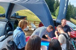 HOLCERČKOV POLETNI FESTIVAL NA KOPAH