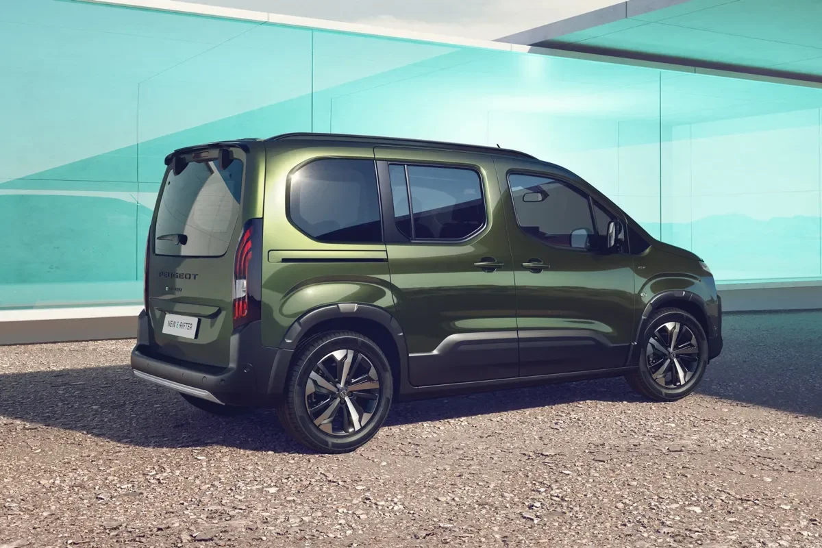 NOVI PEUGEOT E-RIFTER