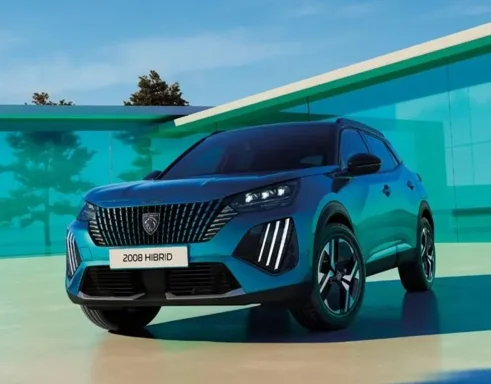 PEUGEOT 2008 NAVDUŠUJE!