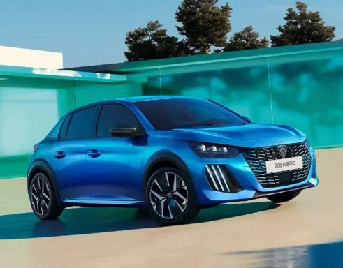 Neustavljivo privlačen Peugeot 208