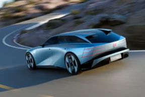 Concept 6 in Concept 8 – pogled v prihodnost znamke PEUGEOT