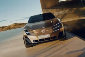 Concept 6 in Concept 8 – pogled v prihodnost znamke PEUGEOT