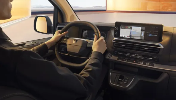 Novi Peugeot e-Traveller – električna prihodnost prevoza oseb