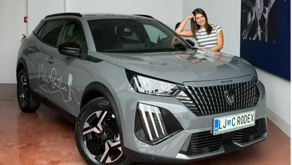 PRIDRUŽILA SE NAM JE NIKA SVETLIN