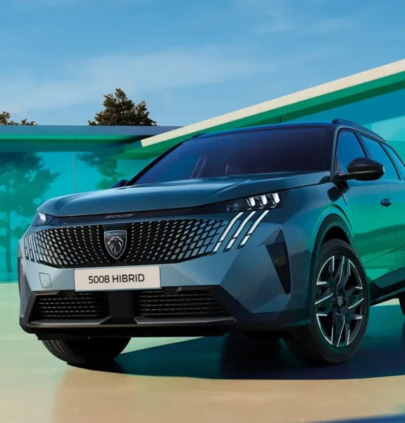 NOVI PEUGEOT 5008 HIBRID